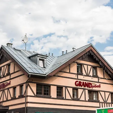 Grand 招待所 Špindlerŭv Mlýn