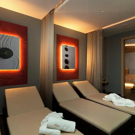 Grand Apartments Spindleruv Mlyn 4*
