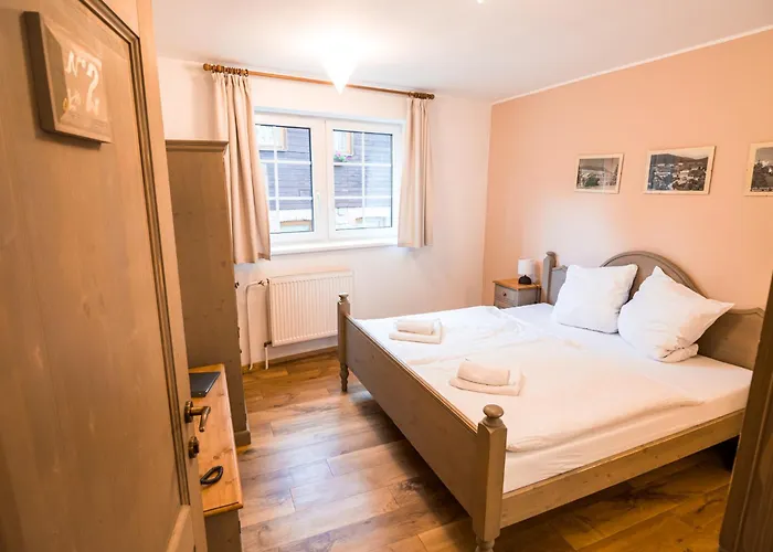 Grand Apartments Spindleruv Mlyn Gasthof 4*