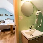 Guest house Grand Apartments Spindleruv Mlyn 4*