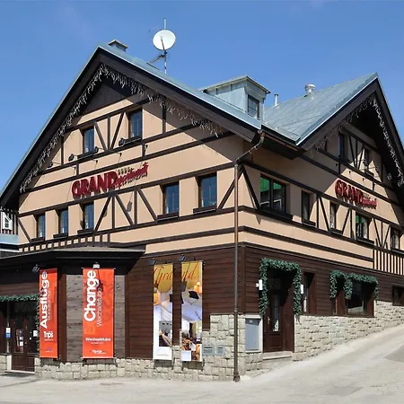 Grand Konukevi 4*