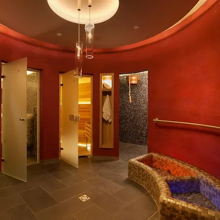Pensión Grand 4*